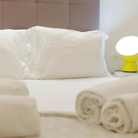 Altido Trendy 2br Apt In Sao Bento, Moments From Garden Sao Bento Lisbon